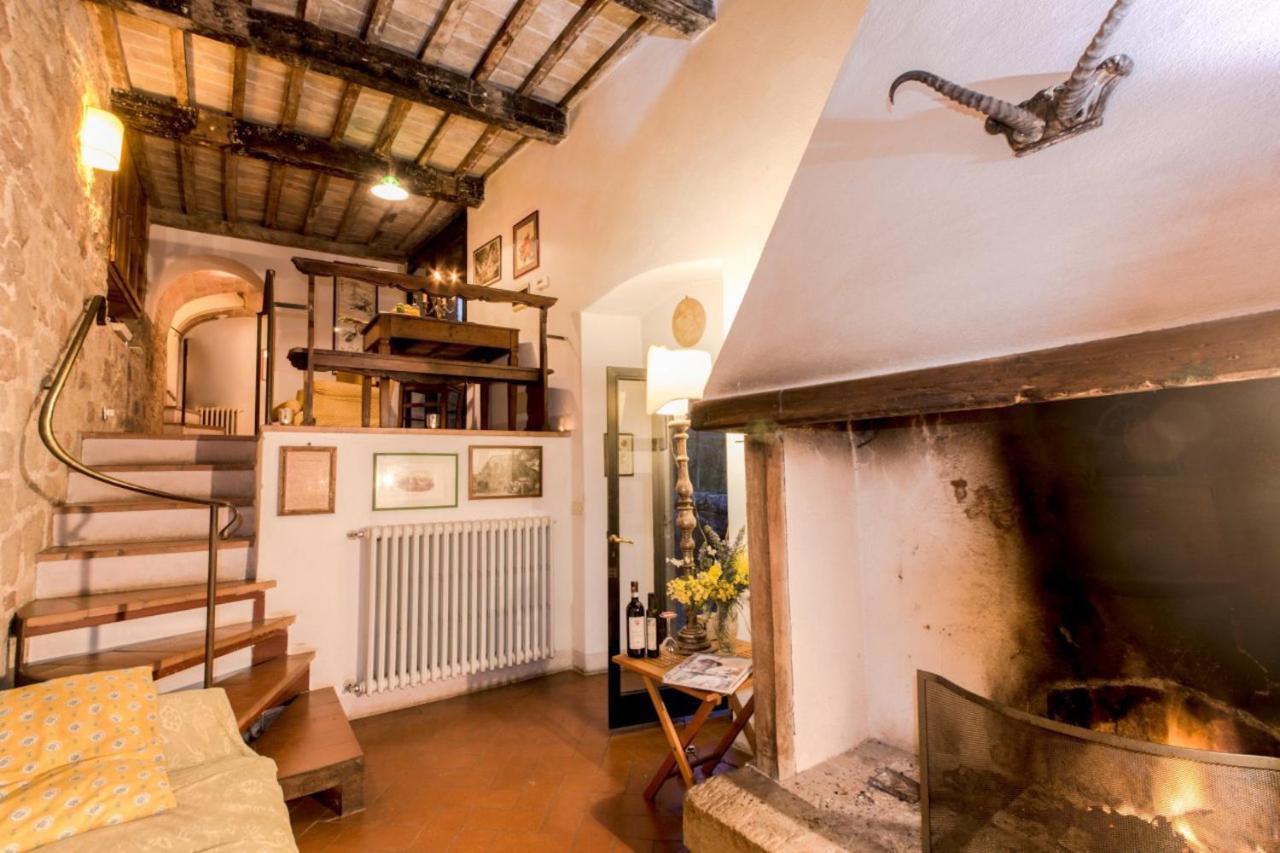 Podere Caminino Pieve Di Caminino Historic Farmヴィラ エクステリア 写真